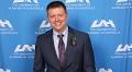 Destin Sandlin wins 2021 Alumni of Achievement award for Outstanding Young Alumni