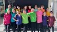 Vernon dancers backing Mini Pop Kids