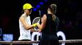 Iga Swiatek criticized and called a 'sore loser' for what she did immediately after her defeat to Jelena Ostapenko in Stuttgart
