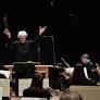 Zander leads Boston Philharmonic in stylish Mozart and noble Bruckner