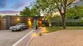 See surprise feature of Sacramento mid-century modern gem with Palm Springs vibe