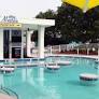 Carowinds’ Paul Metto’s Boathouse adult-only swim-up bar: Is it worth it?