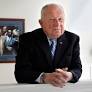 F. Lee Bailey, celebrity attorney who defended O.J. and Dr. Sam Sheppard, dead at 87