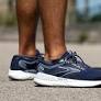 7 Best Walking Shoes For Flat Feet in 2026