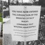 25 people who saw a sidewalk sign to 'commence silly walking' and said 'oh, absolutely'
