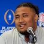 Offensive Lineman Iapani Laloulu's Oregon Return Sparks Award Buzz