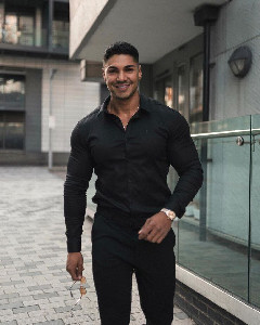 Andrei Deiu' on Instagram: "all black @fathersons_ ♠️" in 2025 ...