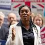 Four ministers quit as unions urge Labour leadership change