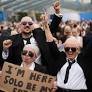Pitbull to attempt world record for largest gathering of people in bald caps