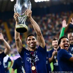 Achraf Hakimi and football's growing issue: playing time – DW – 10 ...