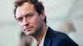 10 Male Celebrities Dealing with Hair Loss