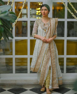 Mahira khan salwar kameez new arrivals