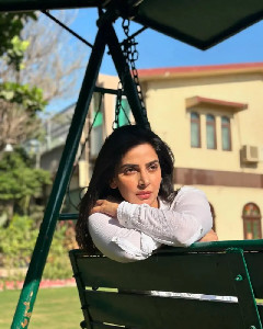 Saba Qamar shares copy of defamation notice issued to journalist ...