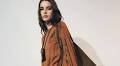 Los 6 vestidos boho chic de Zara que adoran las mujeres de más de 50 para las cenas de entretiempo