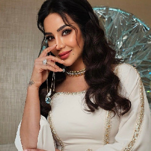 Lojain Omran (@lojain.omran) | Snapchat Stories, Spotlight & Lenses