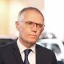 Stellantis shareholders approve $26 million payout to ex-CEO Carlos Tavares despite protests