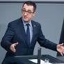 Cem Özdemir'den İslam politikaları eleştirisi