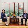 CE meets Vice Minister of Foreign Affairs Ms Hua Chunying – Macao SAR Government Portal
