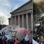More than 350 FNSEA and Jeunes Agriculteurs tractors in Paris