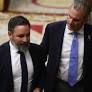 Abascal 'degrada' a Ortega Smith y eleva a Garriga como su 'número dos'