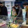 North Korean women use wet wipes to flaunt their status