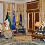 His Highness Amir receives local, Arab officials - diwan - 08/11/2016