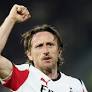 Dazzling Luka Modrić winner keeps AC Milan in Serie A title race