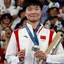 Olympic silver medalist He Bingjiao honors rival at the podium