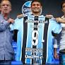 Elkeson says ‘I still have to help Chinese football’ after joining Gremio