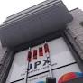 Japan’s Nikkei Stock Average Rises as Uniqlo Owner Jumps on Earnings, Automakers Gain (UPDATE 1)