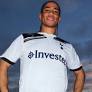 Steven Pienaar aims to help Tottenham win a trophy this season