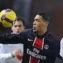 Timely Hoarau puts PSG in charge