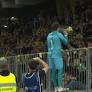 Tausende YB-Fans feiern ihre Clublegende: Prominentes Abschiedsspiel für Goalie Marco Wölfli