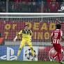 Malmo's Rosenberg turns down foreign suitors to stay in Sweden