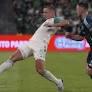 Myrto Uzuni's stoppage-time goal helps Austin beat Sounders 2-1
