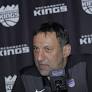 Vlade Divac Signs Extension As GM of Kigns