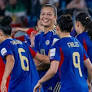 Tin bóng đá Việt Nam 9/3: Philippines phả hơi nóng lên tuyển nữ, Văn Quyết ngó lơ Văn Hậu
