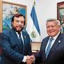La Libertad: Polémico viaje de César Acuña a El Salvador
