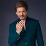Shah Rukh Khan wishes love and light; fans say ‘meri Eid complete hogayi Ustaad’ | Bollywood