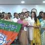Bengal: As BJP Aggressively Engineers Defections, TMC Struggles to Retain Leaders