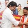 Expelled AIADMK veteran Sengottaiyan joins TVK; brings hundreds of supporters
