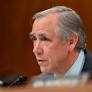 Merkley bills would promote renewables, target LNG exports