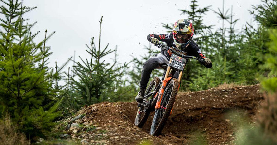 Red Bull Hardline 2023: event info & videos