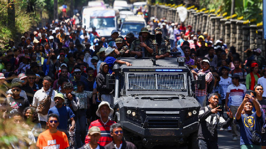France evacuates Madagascar president amid protests and army ...
