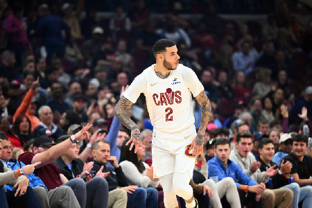 LeBron James Praises Cavaliers' Trade for Lonzo Ball - Newsweek