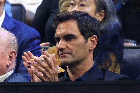 What it's like to watch tennis with Roger Federer - The Athletic
