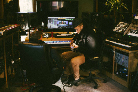 The NZ Team and Mazbou Q release new track 'I'm a Star' ahead of ...
